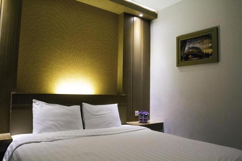 Hotel D' Calia Tarakan Exterior photo